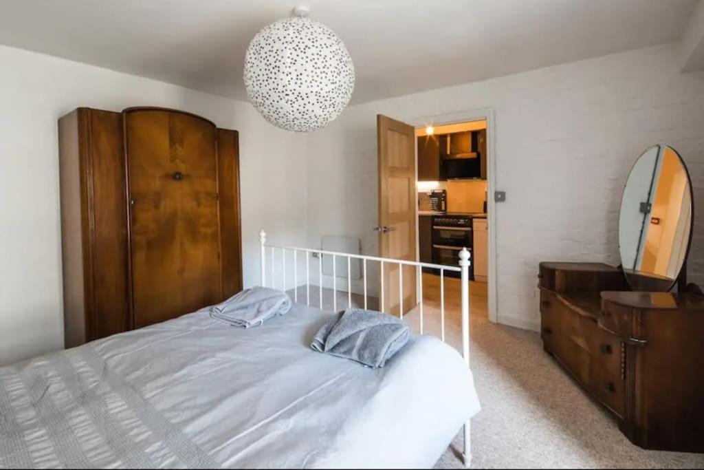 Spacious 2 Bedroom Apartment Near Seafront Penzance Eksteriør billede