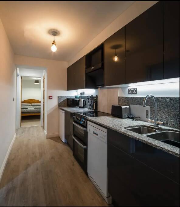 Spacious 2 Bedroom Apartment Near Seafront Penzance Eksteriør billede