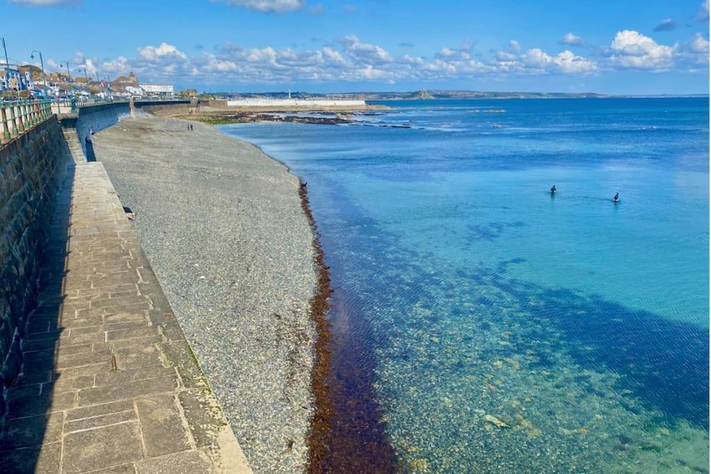 Spacious 2 Bedroom Apartment Near Seafront Penzance Eksteriør billede